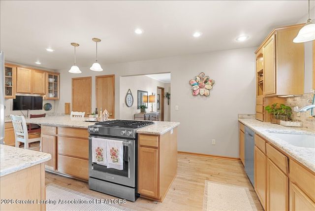 1615 W Ottawa Street, Lansing, MI 48915