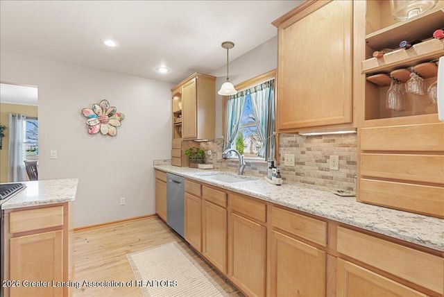 1615 W Ottawa Street, Lansing, MI 48915