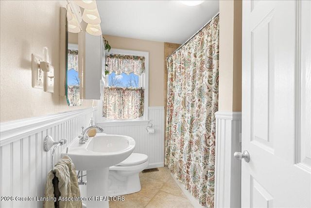 1615 W Ottawa Street, Lansing, MI 48915