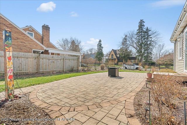 1615 W Ottawa Street, Lansing, MI 48915