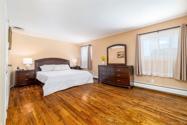 3930 Jane Lane, Oceanside, NY 11572