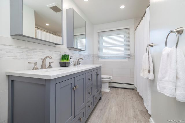 3930 Jane Lane, Oceanside, NY 11572