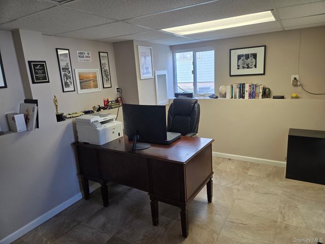 3930 Jane Lane, Oceanside, NY 11572