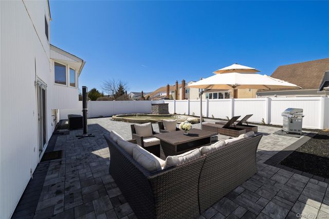 3930 Jane Lane, Oceanside, NY 11572