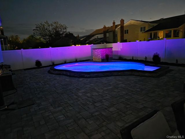 3930 Jane Lane, Oceanside, NY 11572