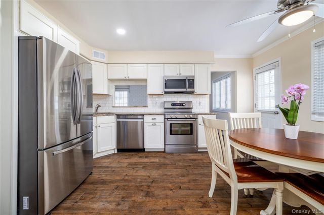 3930 Jane Lane, Oceanside, NY 11572