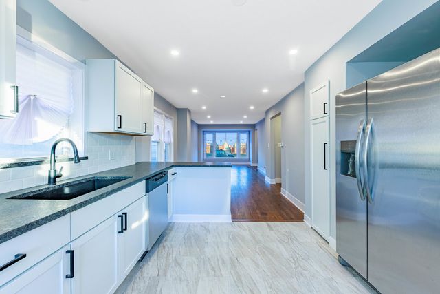 6210 S Keeler Avenue, Chicago, IL 60629