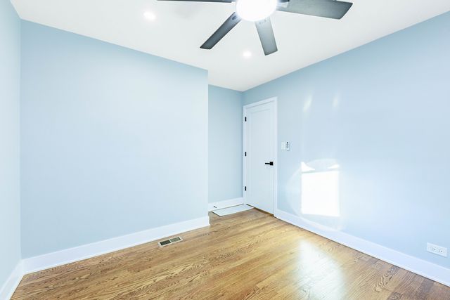 6210 S Keeler Avenue, Chicago, IL 60629