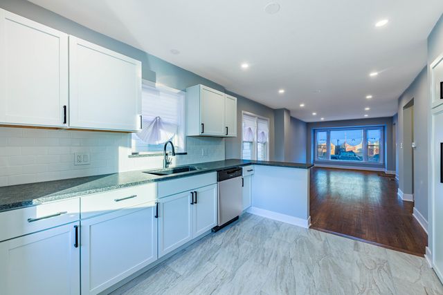 6210 S Keeler Avenue, Chicago, IL 60629