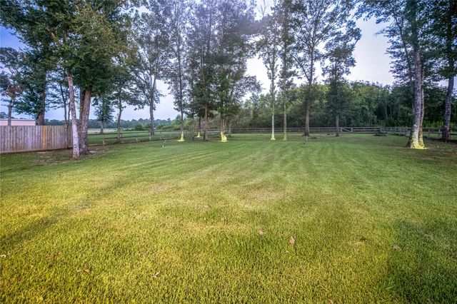 455 Road 6616, Dayton, TX 77535