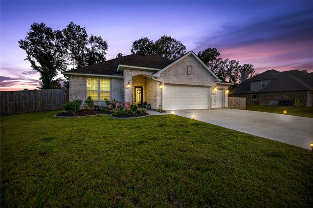 455 Road 6616, Dayton, TX 77535