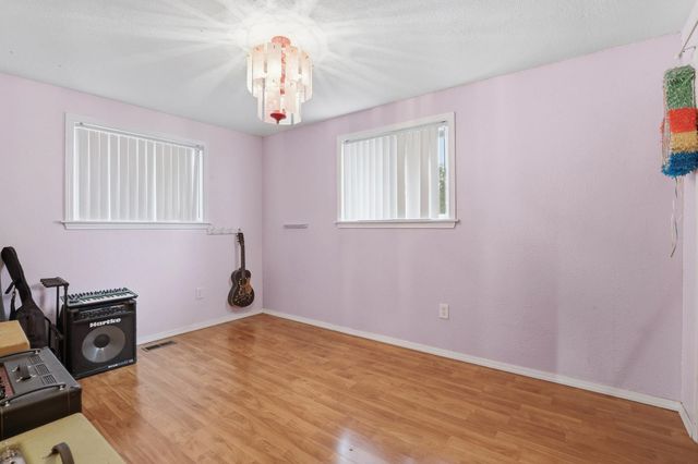 11319 E grace Ave, Spokane Valley, WA 99206