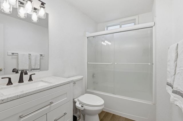 11319 E grace Ave, Spokane Valley, WA 99206