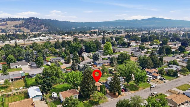 11319 E grace Ave, Spokane Valley, WA 99206