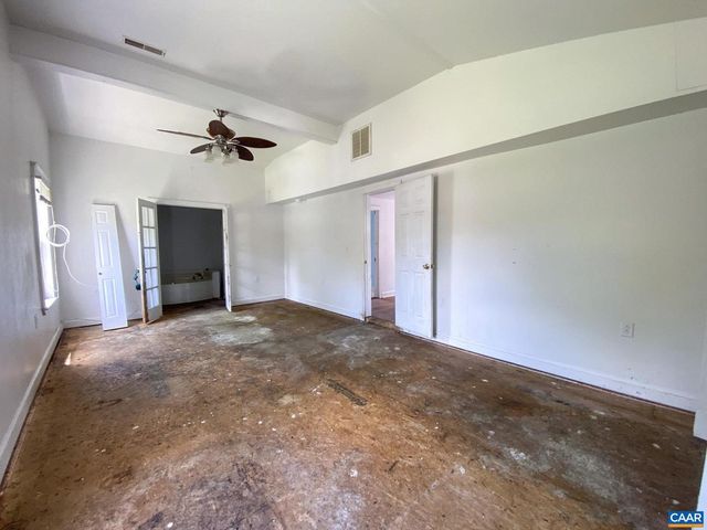 405 E KING ST, Gordonsville, VA 22942