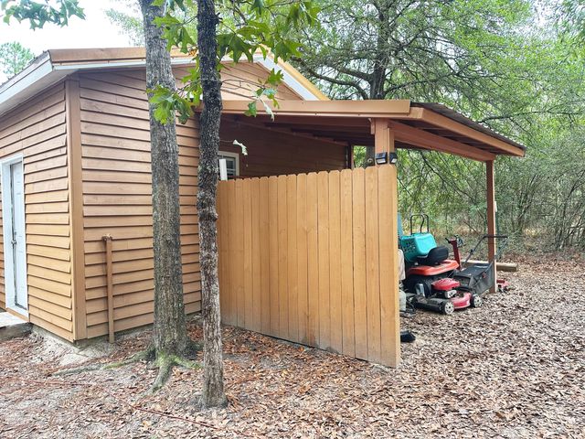 721 Coventry Road, Defuniak Springs, FL 32433