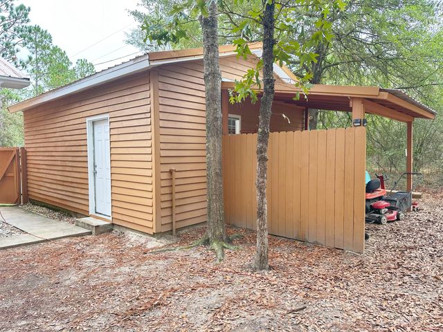 721 Coventry Road, Defuniak Springs, FL 32433