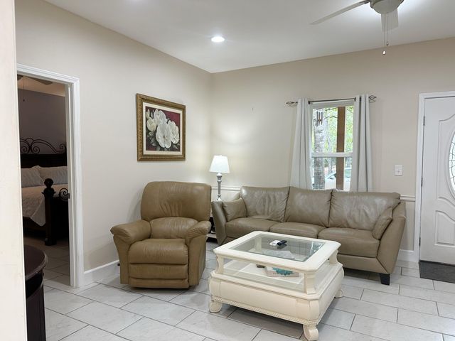 721 Coventry Road, Defuniak Springs, FL 32433