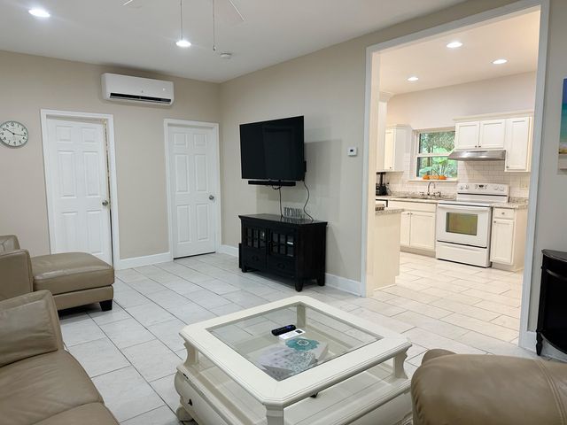 721 Coventry Road, Defuniak Springs, FL 32433