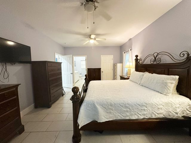 721 Coventry Road, Defuniak Springs, FL 32433