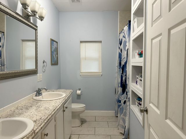 721 Coventry Road, Defuniak Springs, FL 32433