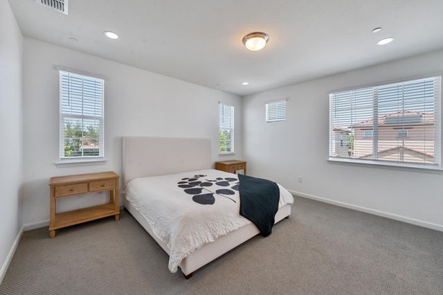 148 Terrawood Ct, Roseville, CA 95747