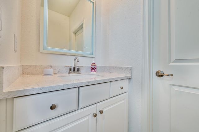 148 Terrawood Ct, Roseville, CA 95747