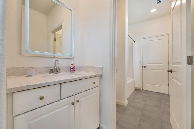 148 Terrawood Ct, Roseville, CA 95747