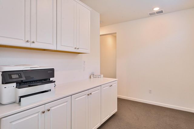 148 Terrawood Ct, Roseville, CA 95747