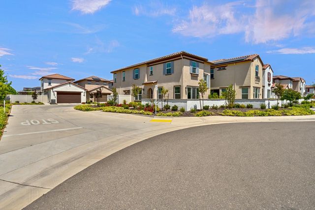 148 Terrawood Ct, Roseville, CA 95747