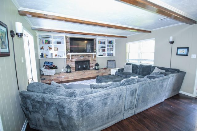 1111 Appleford Drive, Seabrook, TX 77586