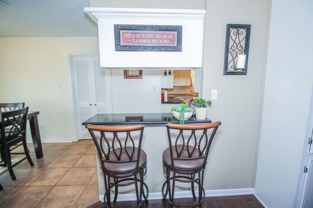 1111 Appleford Drive, Seabrook, TX 77586
