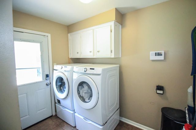 1111 Appleford Drive, Seabrook, TX 77586