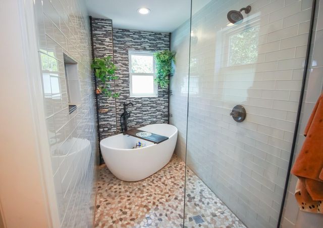 1111 Appleford Drive, Seabrook, TX 77586