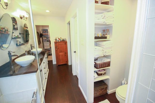 1111 Appleford Drive, Seabrook, TX 77586