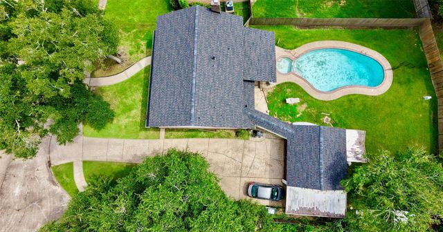 1111 Appleford Drive, Seabrook, TX 77586