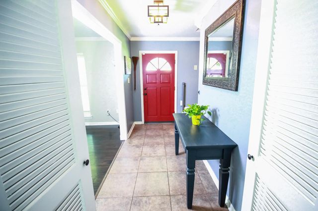 1111 Appleford Drive, Seabrook, TX 77586