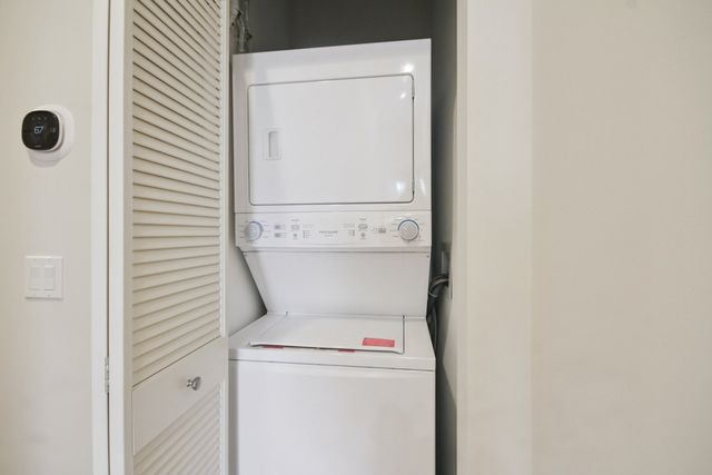 4420 N Clark Street 301, Chicago, IL 60640