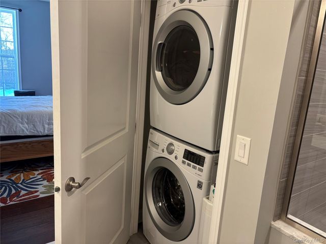 27 Dutch Court, Wappingers Falls, NY 12590