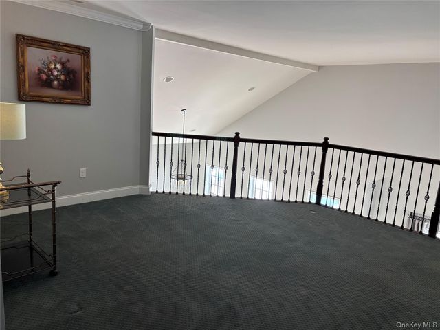 27 Dutch Court, Wappingers Falls, NY 12590