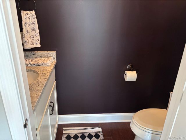 27 Dutch Court, Wappingers Falls, NY 12590