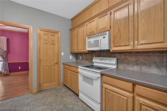 7215 Kensington Court, Fort Smith, AR 72903