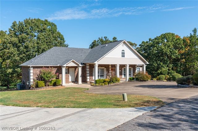 7215 Kensington Court, Fort Smith, AR 72903