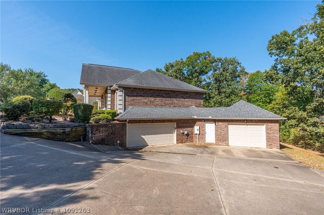 7215 Kensington Court, Fort Smith, AR 72903