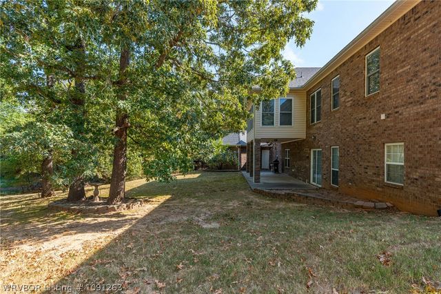 7215 Kensington Court, Fort Smith, AR 72903