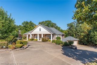 7215 Kensington Court, Fort Smith, AR 72903