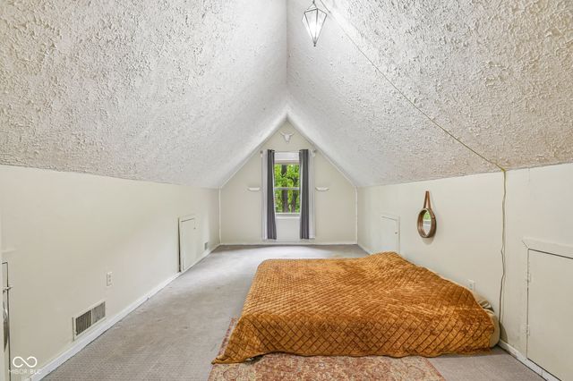 10373 WHISPERING WINDS, Indianapolis, IN 46234