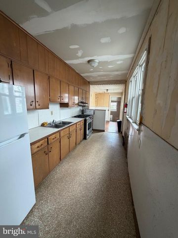 320 MILLER ST, Reading, PA 19602