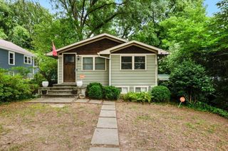 677 Holmes NW Street, Atlanta, GA 30318