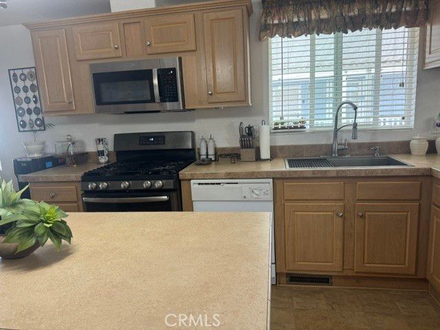 2113 Windflower Drive 107, Rosamond, CA 93560